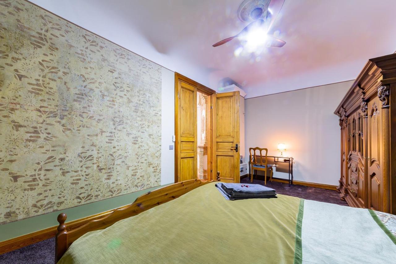 דירות ריגה Ancient Storie'S Ap 65Sqm Renovated Free Parking מראה חיצוני תמונה