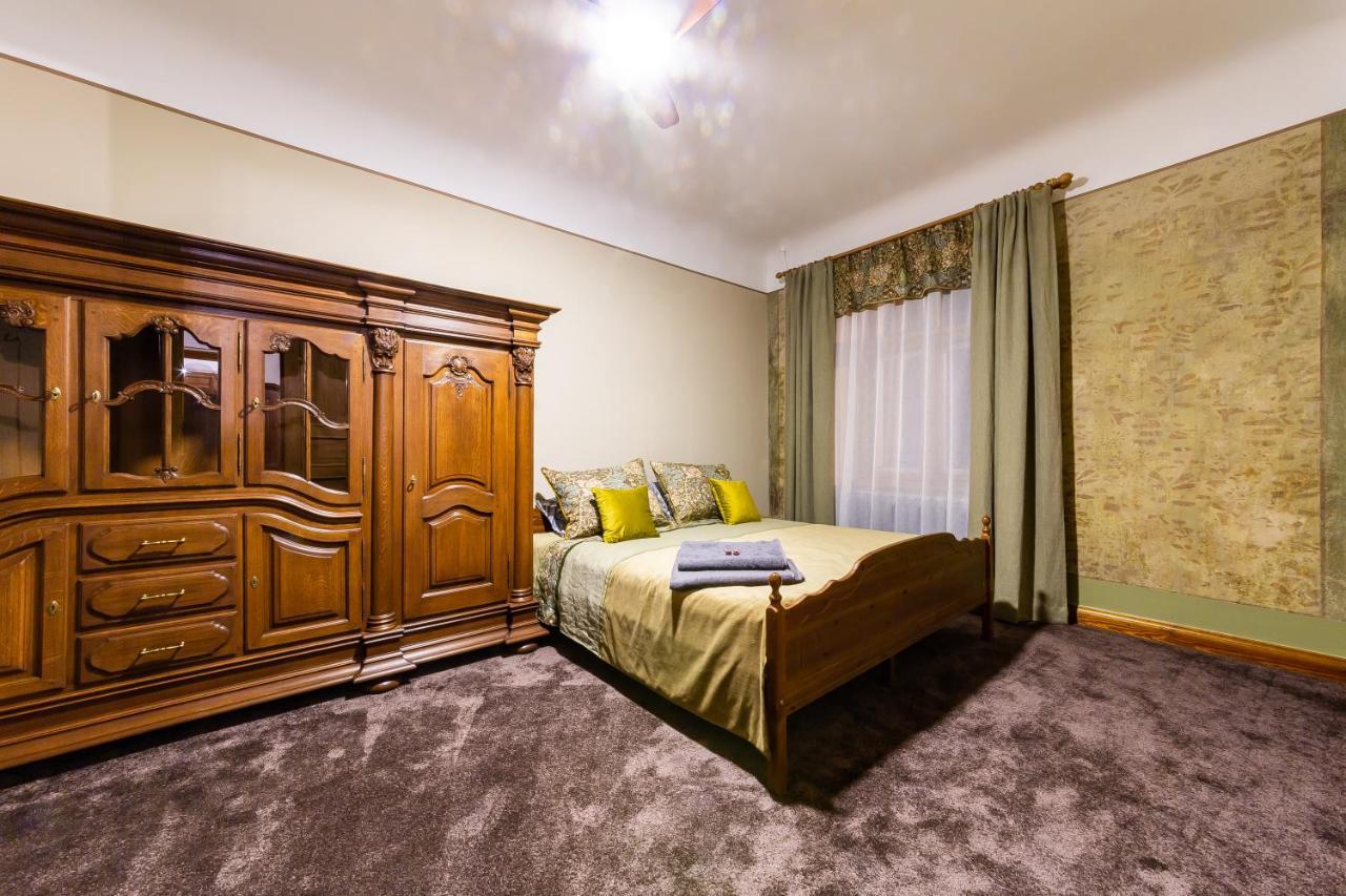 דירות ריגה Ancient Storie'S Ap 65Sqm Renovated Free Parking מראה חיצוני תמונה